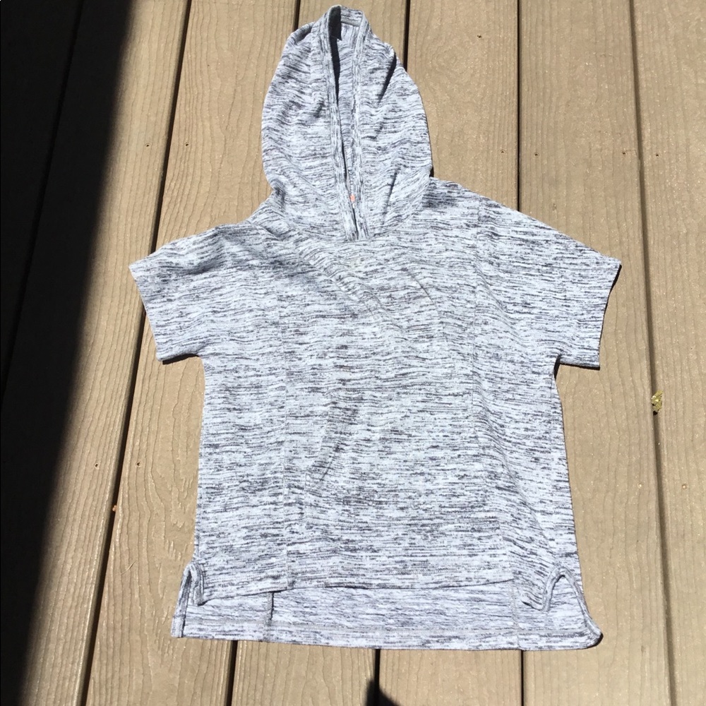 Short sleeve Ivivva hoodie